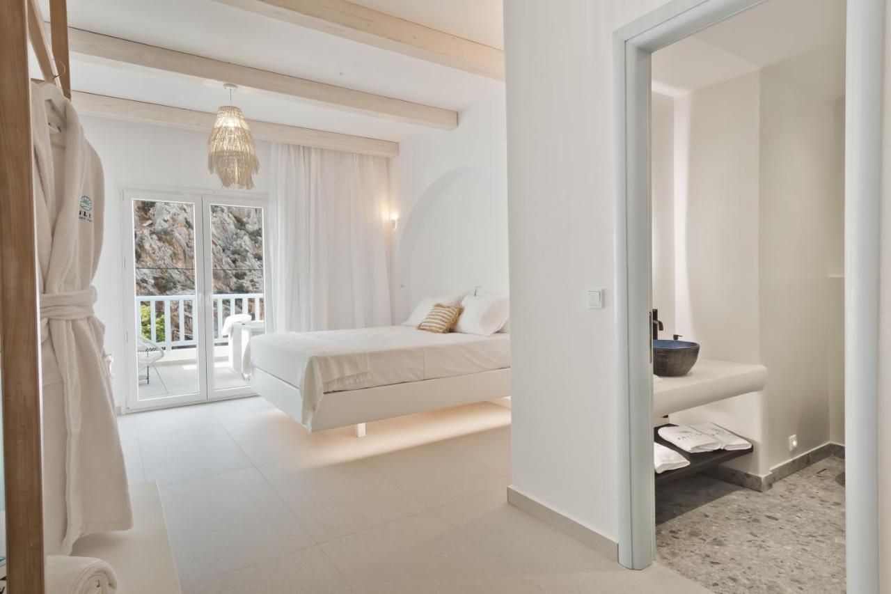 Enilion Luxury Suites Kyra Panagia Buitenkant foto