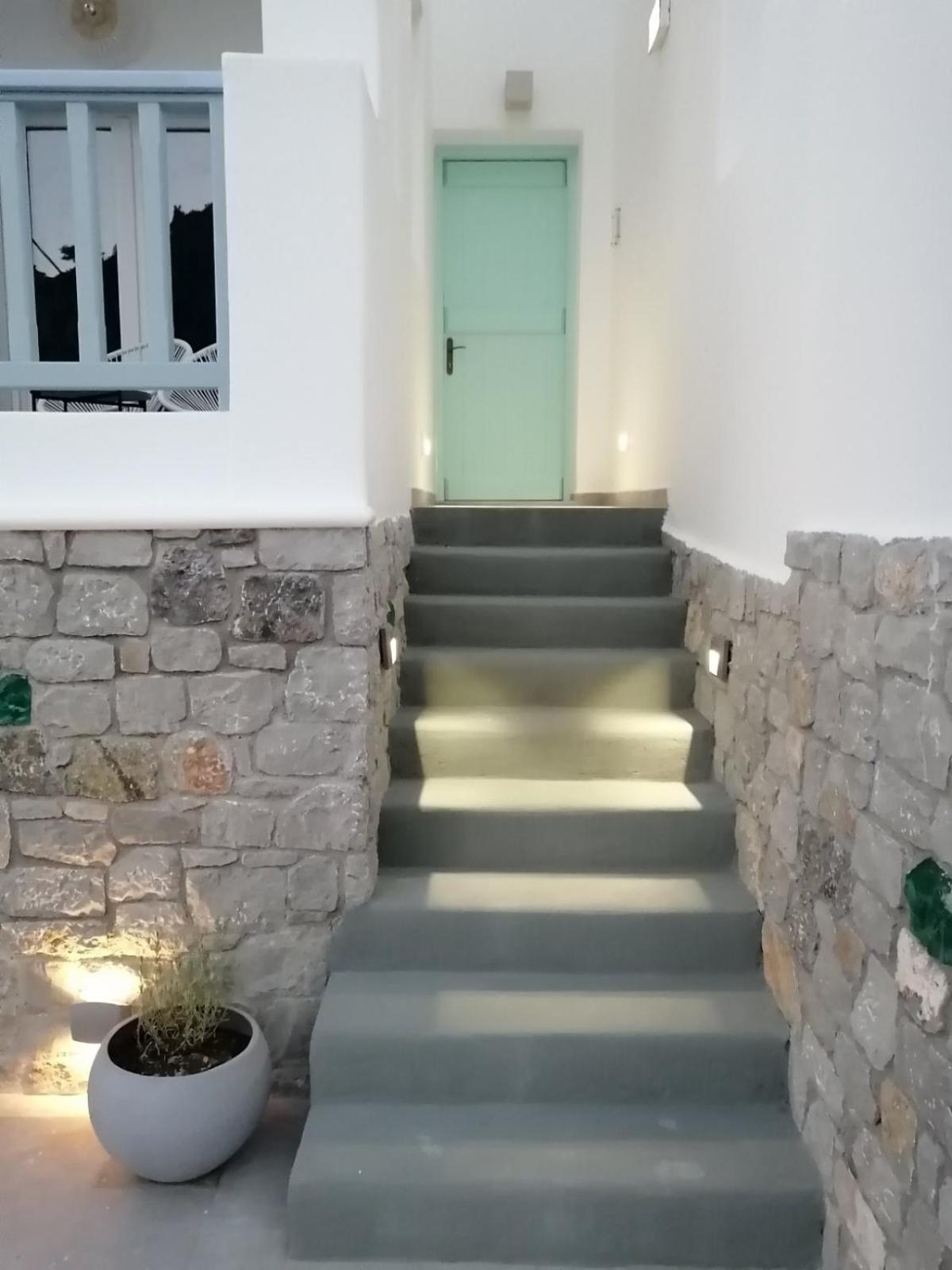 Enilion Luxury Suites Kyra Panagia Buitenkant foto