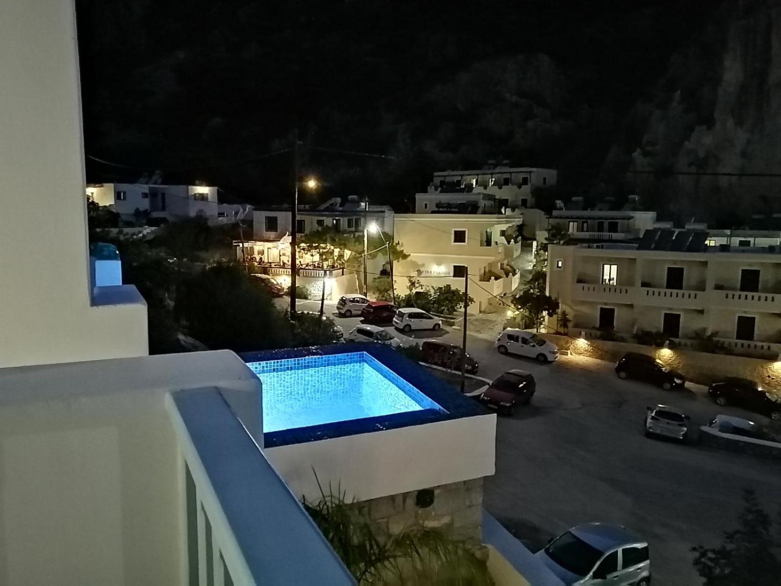 Enilion Luxury Suites Kyra Panagia Buitenkant foto