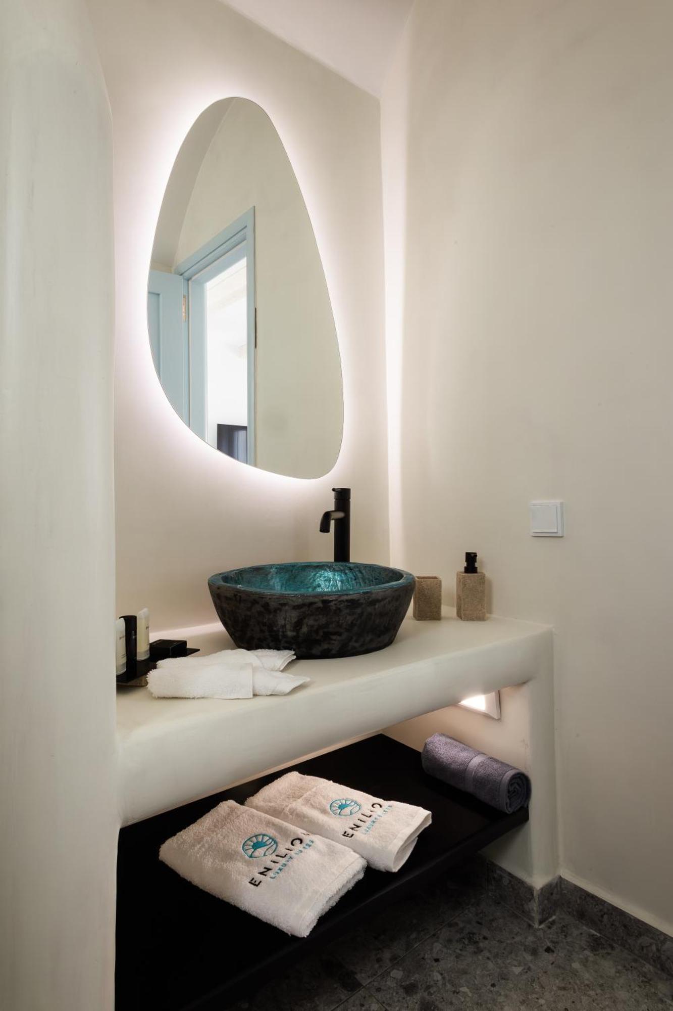 Enilion Luxury Suites Kyra Panagia Buitenkant foto